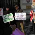 Protest przed Polską Ambasadą w Londynie